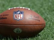 NFL球员借世界杯呼吁铺设天然草,专家:成本问题客观存在,可行性存疑